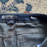 Silver Jeans  Co. Tuesday Capri Women's W30 Blue Low Rise Denim Jeans 30x25.5 Photo 4