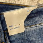 Arizona Jeans Arizona Jean Co. NWT Midi Raw Hem 4.5” Inseam Jean Shorts Size 1 Photo 2