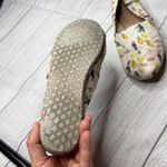 Toms  Classic Canvas Tropical Birds & Fruit Slip-On Flats Shoes Multicolor 7.5W Photo 3