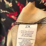 Briggs New York  Floral Button Up Top Size 2X Photo 5