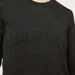 Rare Breeze by long sleeve Lululemon across chest black size 4 Photo 1