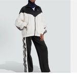 Adidas NWT Originals R3CD TT Women's Jacket Full Zip Loose Fit JZ6777 Photo 3