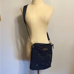 American Eagle Navy Puffer Style Crossbody Bag  AEO EUC Adjustable Zip Photo 4