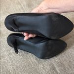 BLEEKER AND BOND Celeste Classic Black Leather Heels Pumps Size 8 Photo 10