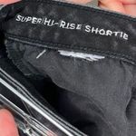 American Eagle Super Highrise Shortie Black Denim Photo 4