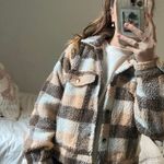 Molly green Sherpa Jacket Photo 2