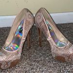 Rue 21 Womens  Gold/Biscotti Heels Photo 2