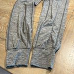 Lululemon Align Jogger 28"
Heathered Photo 8