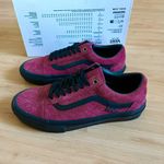 Vans  Skate Old Skool Hairy Suede
Shoe black/burgundy
Burgundy Mens7.0 Womrn8.5 Photo 5