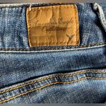 American Eagle  Women’s SKINNY Jeans Size 4 Super Stretch Distressed Photo 5