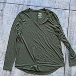 Faded Glory medium  hunter green v neck shirt Photo 0