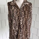AQUA Women's Brown/Tan Leopard Print Hook and Eye Closure Faux Fur Vest sz OS Photo 0
