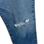 Denizen from Levi's Denizen Levi's SZ 8 Vintage Boyfriend Jeans Distressed Mid-Rise Cuffed Stretch Photo 2