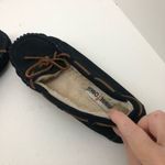 Minnetonka  Navy leather slippers faux fur lined Photo 7