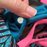 Lululemon  Women's Energy Bra Mini Palm Tofino Teal Multi Print Size 4 Photo 4