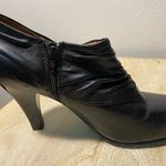 Sofft black booties size 8, very little wear Photo 3