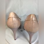 Marc Fisher Women Patent Leather Pale Pink Open Toe Pumps bow front Sz.6.5 GUC Photo 9