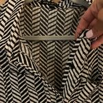 Ava And Grace Black And White Dress Shirt Photo 1