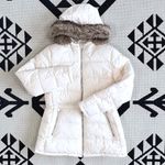 Gap Faux Fur Trim Hooded Quilted Puffer Jacket in Carls Stone Medium Photo 3