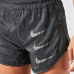 Nike Women's Triple Swoosh Running Division Tempo Shorts Black Size L NEW NO TAG Photo 0