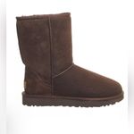 UGG  Women’s Classic Short‎ II Chocolate Suede Boots Size 4 Photo 9