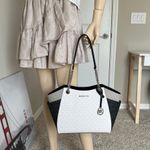 Michael Kors Purse Set Photo 7