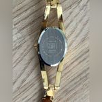 Faded Glory Ladies Watch Vintage Gold Tone Bracelet Silver Dial Photo 5