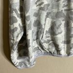 Olive & Oak  NWT medium Gray Camo Half-Zip Hoodie lightweight soft Photo 1