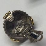 Oscar de la Renta Vintage Two Tone Signed Clip On Earrings Photo 9