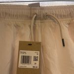 Nike  Tan Windbreaker Crops Size 1X‎ Photo 6