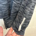 Zyia Active Woman’s Open Back Lightweight Grey Flowy Sportswear Top Size XL Photo 3