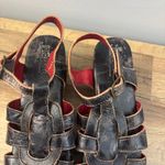 Bed Stu Fabiola Black Lux Distressed Leather Platform Sandal Photo 3