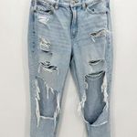 American Eagle  Comfort Stretch Waistband Mom Jeans Light Wash Distressed Size 2 Photo 0