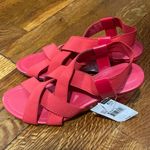 Jaclyn Smith Wedge Photo 0