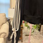 Forever 21 cropped cup up with bows Photo 3