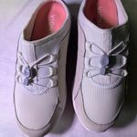 Vionic  Women's Cream and White Mules Photo 3