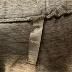 Kyodan  Shorts Women Size XS Gray Black Heathered Photo 2