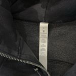 Lululemon  Scuba Photo 1