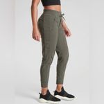 Athleta Trekkie North Jogger Mountain Olive Olive Green Jogger Pants Size 6 Photo 2