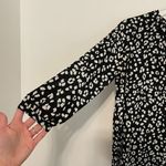 NYDJ  NOT YOUR DAUGHTERS JEANS Pintuck Blouse 3/4 Sleeve Pleatback Black White Photo 6