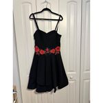 Roz & Ali Black Sleeveless Dress With Red Rose Embroidery At Waistline Photo 4