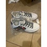 Minnie Mouse women low top sneaker size 8 black white Purple Photo 1