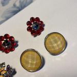 Lot Of 3 Women’s Costume Earrings Pierced Mix Some Yellow Red Etc Flowers /Round Photo 8