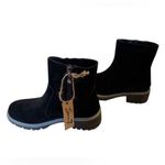 Seven7 Women's Black Ankle Bootie
Round Toe Zip Casual Heel Size 6 Photo 3