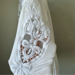 Women’s European white sweatshirt​ with accent sleeves size small Photo 5