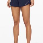 Lululemon Hotty Hot Short 2.5” Photo 0