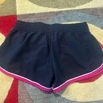 Under Armour Hear Gear Black Pink Athletic Running Shorts Built in Underwear M Photo 4