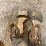 Vince Camuto Jacon Sandal Size 8 Womens Champagne Metallic Ankle Strap Block Photo 9