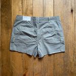 American Eagle Outfitters High Waist ‘90s Boyfriend Short Olive Green 10 NWT Photo 2