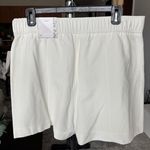 Nine West Women’s Summer Breeze Shorts Large NWT Photo 1